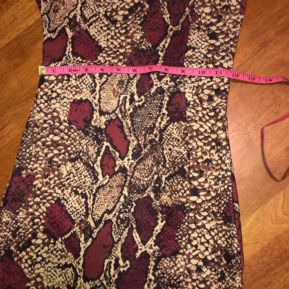Snake Print Sexy Dress. One size 6 left - Picture 4 of 8